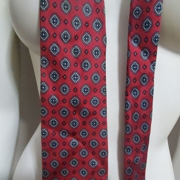 Red & Blue Patterned Silk Tie - Picture 2 of 4
